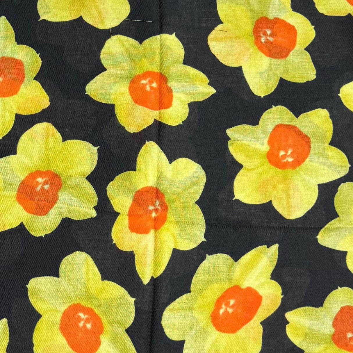 Pound A Metre 1.8 Metre Super Soft Pashmina Fabric - 37"- (Yellow Roses)