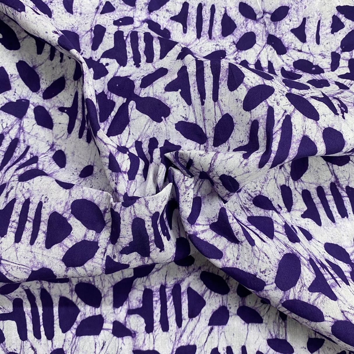 Pound A Metre 2.9 Metres 2.9 Metres Premium Quality 100% Cotton Batik - 45" Wide - (Design 1, Col 3)