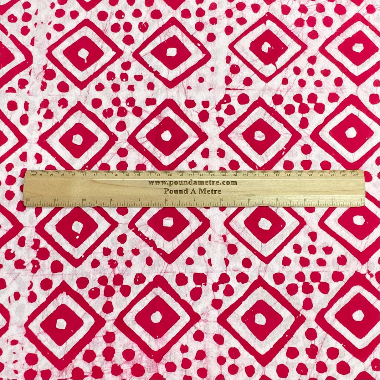 Pound A Metre 2.9 Metres 2.9 Metres Premium Quality 100% Cotton Batik - 45" Wide - (Design 2, Col 3)