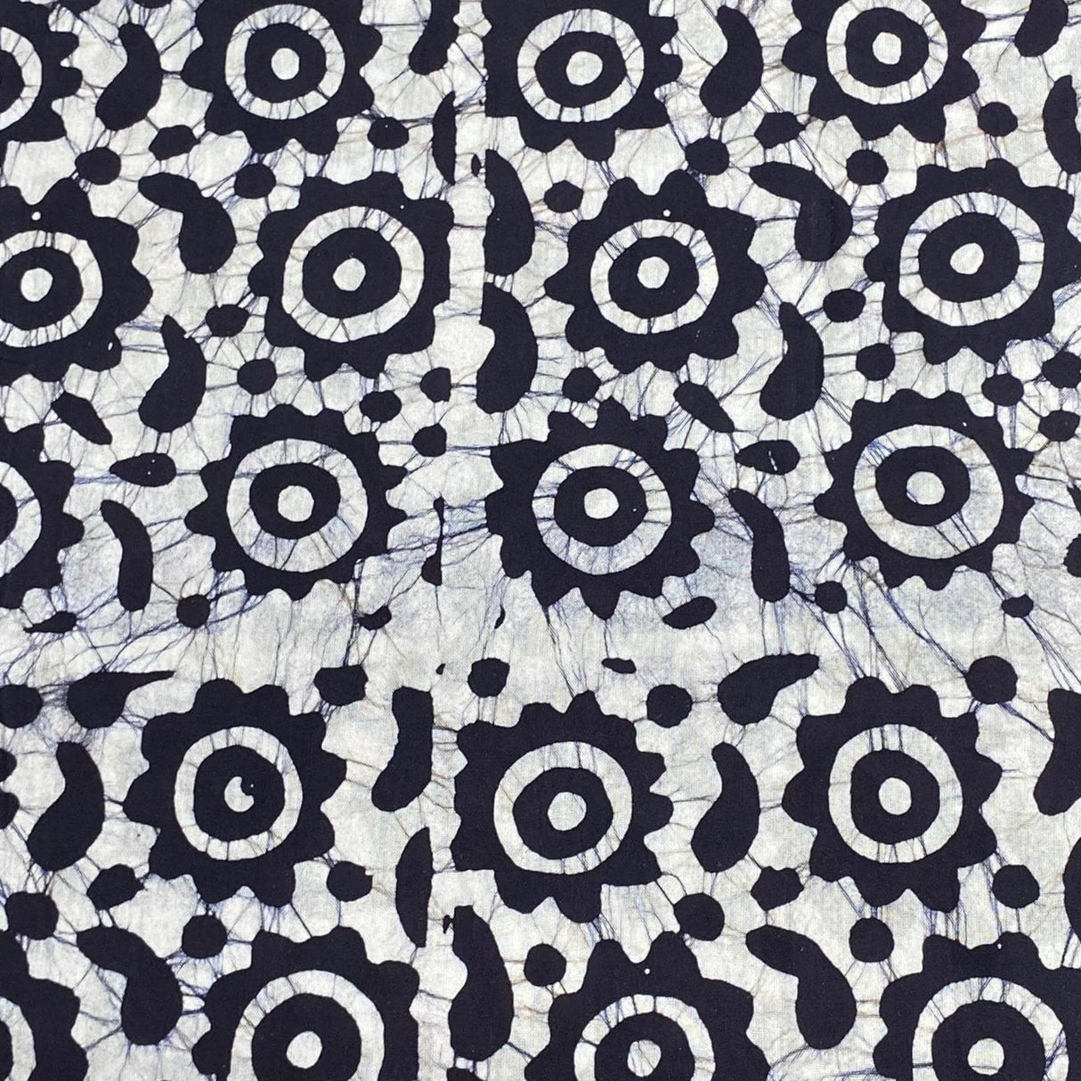 Pound A Metre 2.9 Metres 2.9 Metres Premium Quality 100% Cotton Batik - 45" Wide - (Design 5, Col 4)