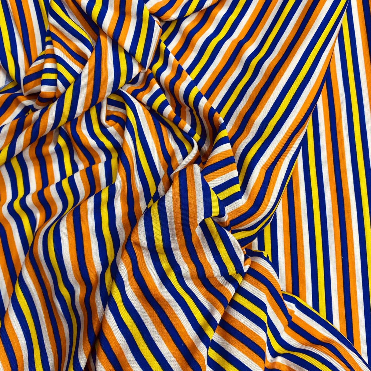 Pound A Metre 3 Metres 3 Metre Luxurious Soft Viscose Jersey - 60"- (T-Shirts)