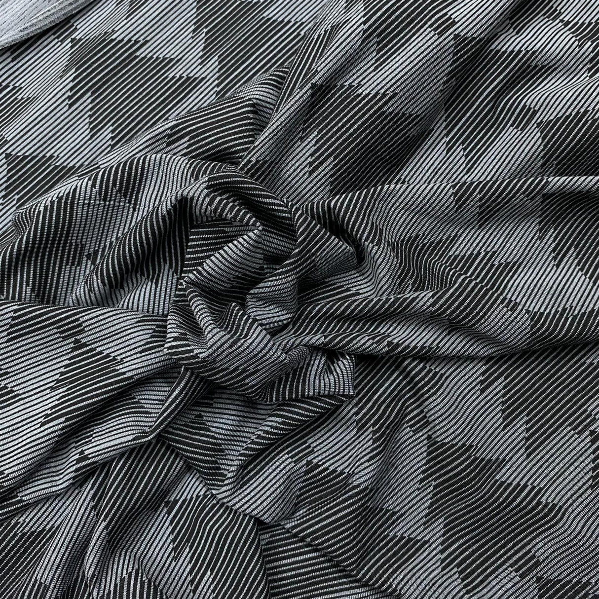 Pound A Metre 3 Metres 3 Metre Luxurious Soft Viscose Jersey - 60"- (Trees)