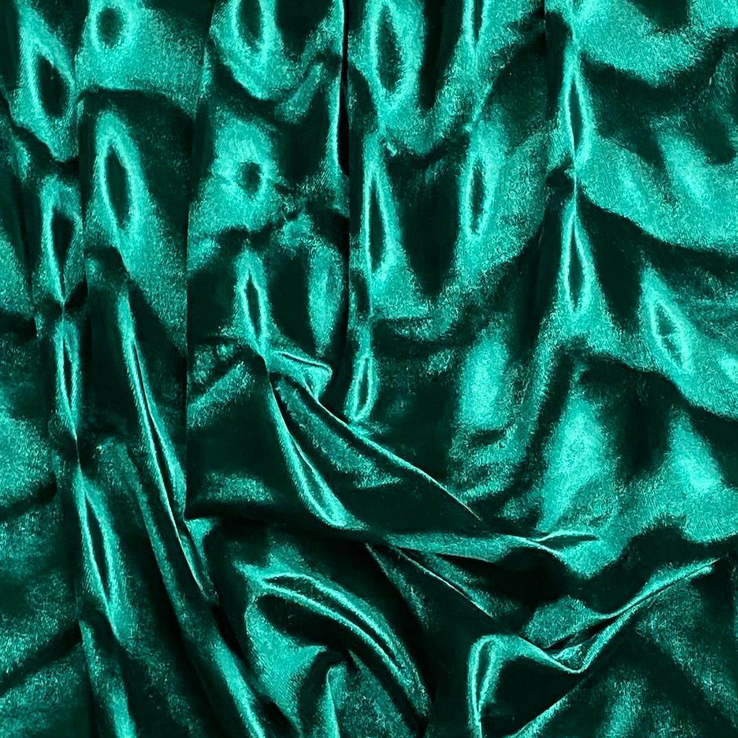 Pound A Metre 3 Metre Winter Wave-Effect Velvet - 55'' Wide (Green)