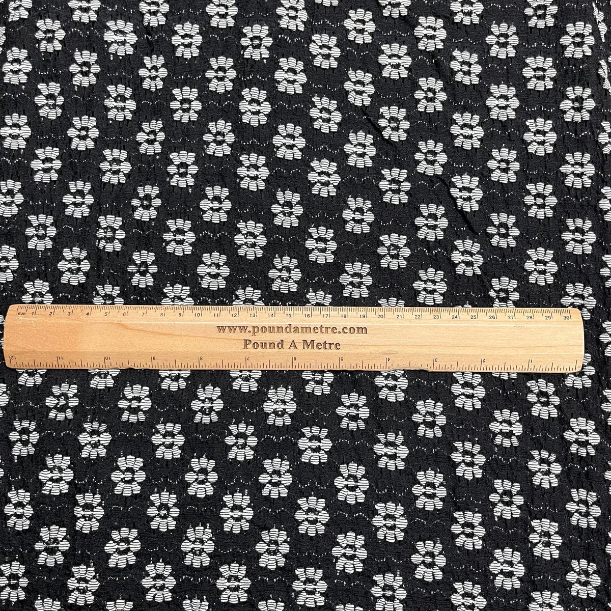 Pound A Metre 3 Metres Beautiful Floral Lace 45'' Wide (Black)