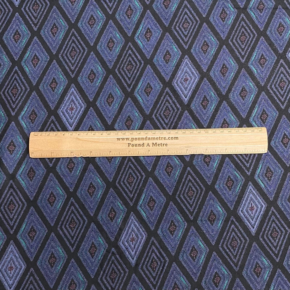 Pound A Metre 3 Metres 3 Metres Cashmere Effect Fabric- 45" Wide (Diamonds)