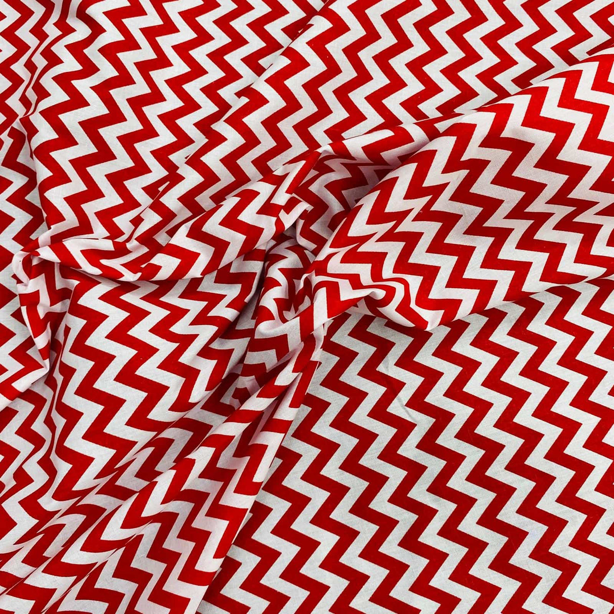 Pound A Metre 3 Metre 3 Metres Dressmaking Poly-Cotton - 45" wide (Red & White)