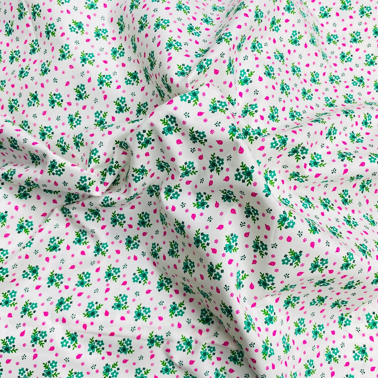 Pound A Metre 3 Metres 3 Metres Luxury 100% Cotton - 36" Wide - (Green Floral)