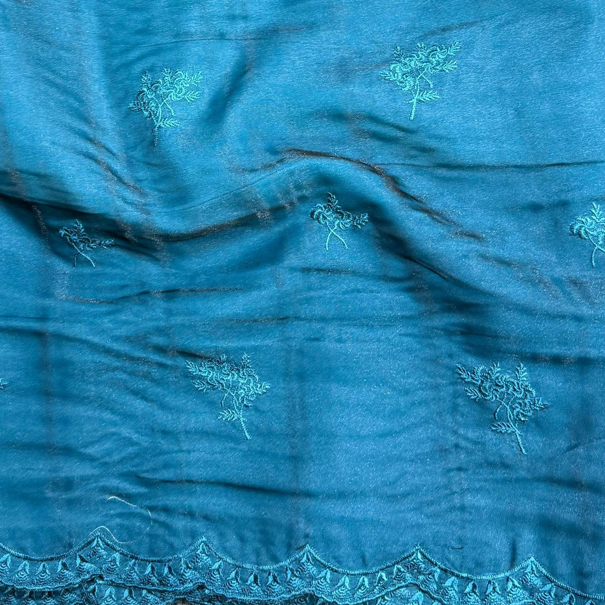 Pound A Metre 3 Metres Premium Two-Tone Crepe Fabric – 45" Wide (Teal)