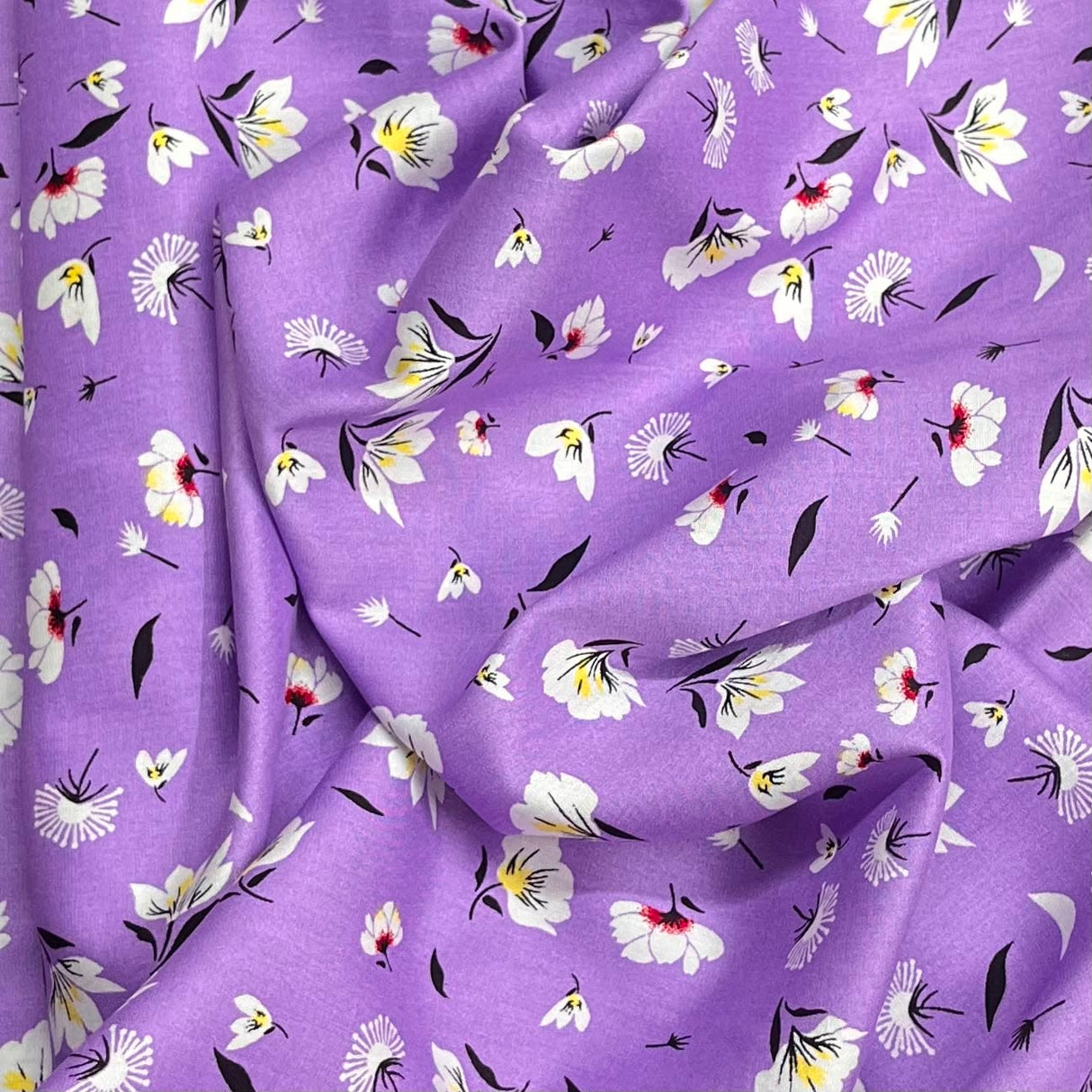 Pound A Metre 3 Metres Printed Dressmaking Viscose Fabric – 55" Wide (Lilac Daisy)
