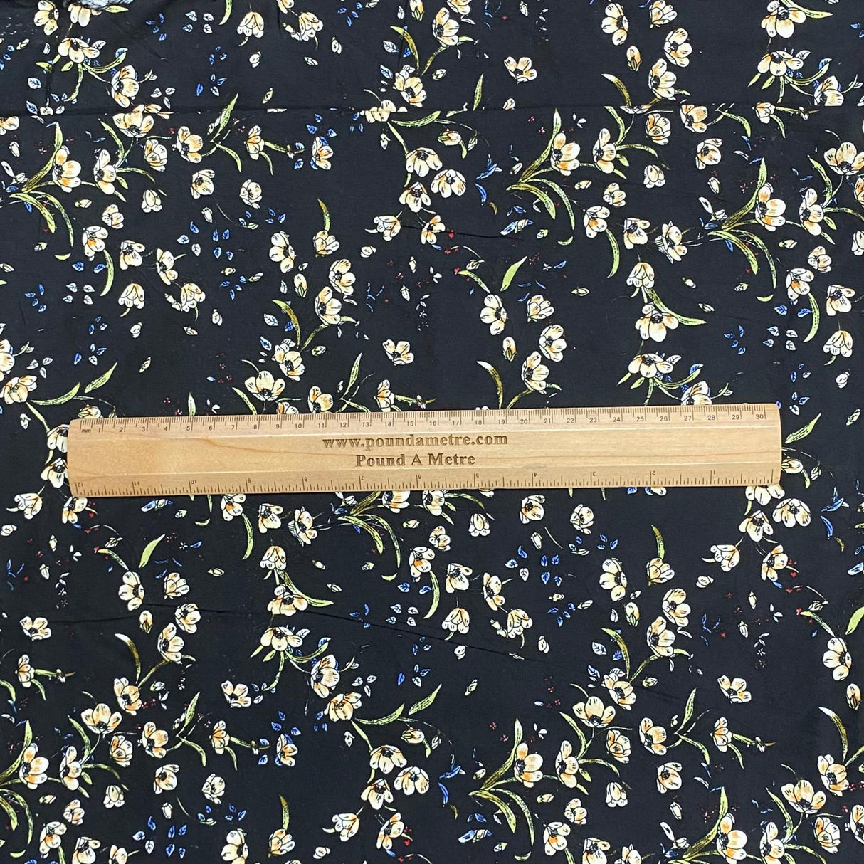 Pound A Metre 3 Metres, Printed Summer Dressmaking Viscose Fabric - 55" Wide (Black Floral)