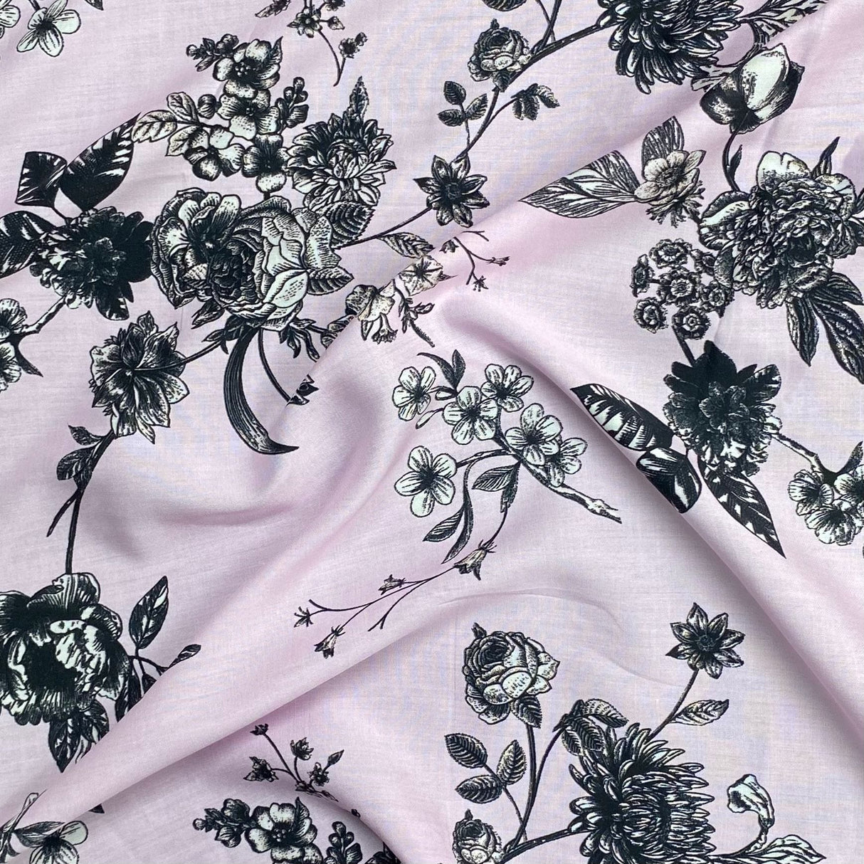 Pound A Metre 3 Metres, Printed Summer Dressmaking Viscose Fabric - 55" Wide (Lilac Noir)