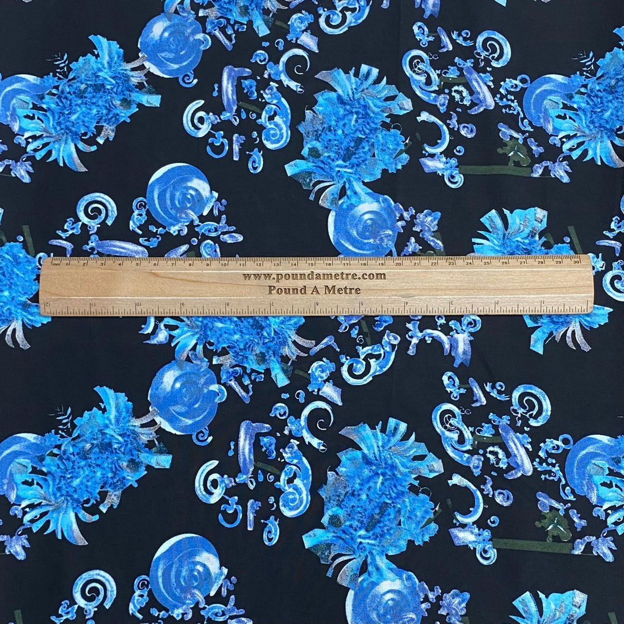 Pound A Metre 3 Metres, Printed Summer Dressmaking Viscose Fabric - 55" Wide (Viscose 30)