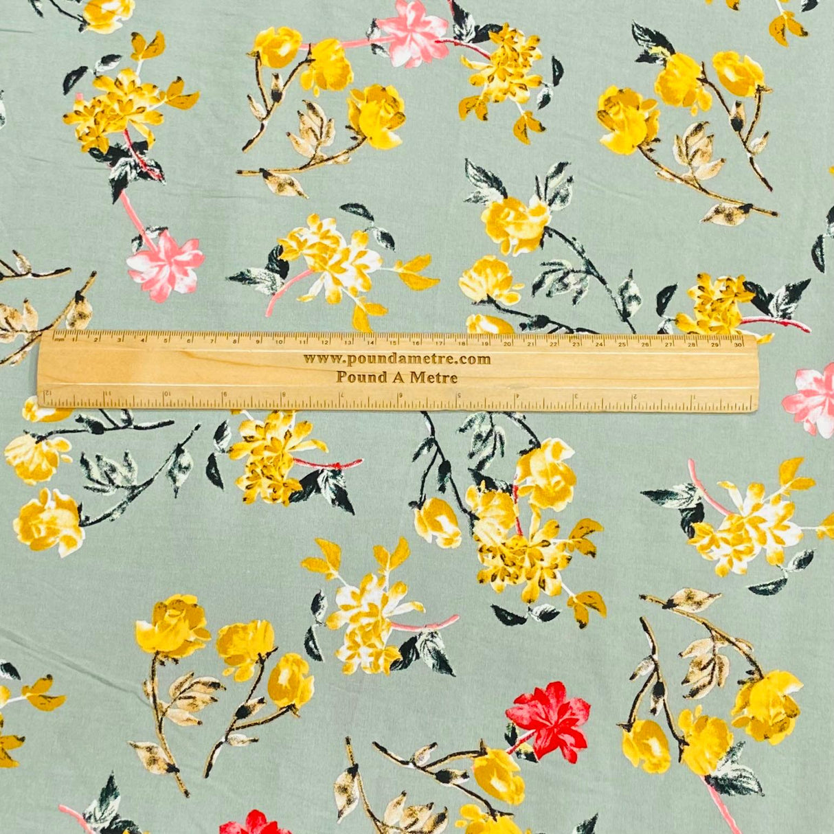 Pound A Metre 3 Metres, Printed Summer Dressmaking Viscose Fabric - 55" Wide (Viscose 34)