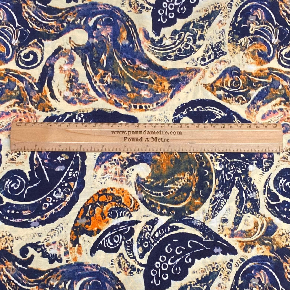 Pound A Metre 3 Metres, Printed Summer Dressmaking Viscose Fabric - 55" Wide (Viscose 40)