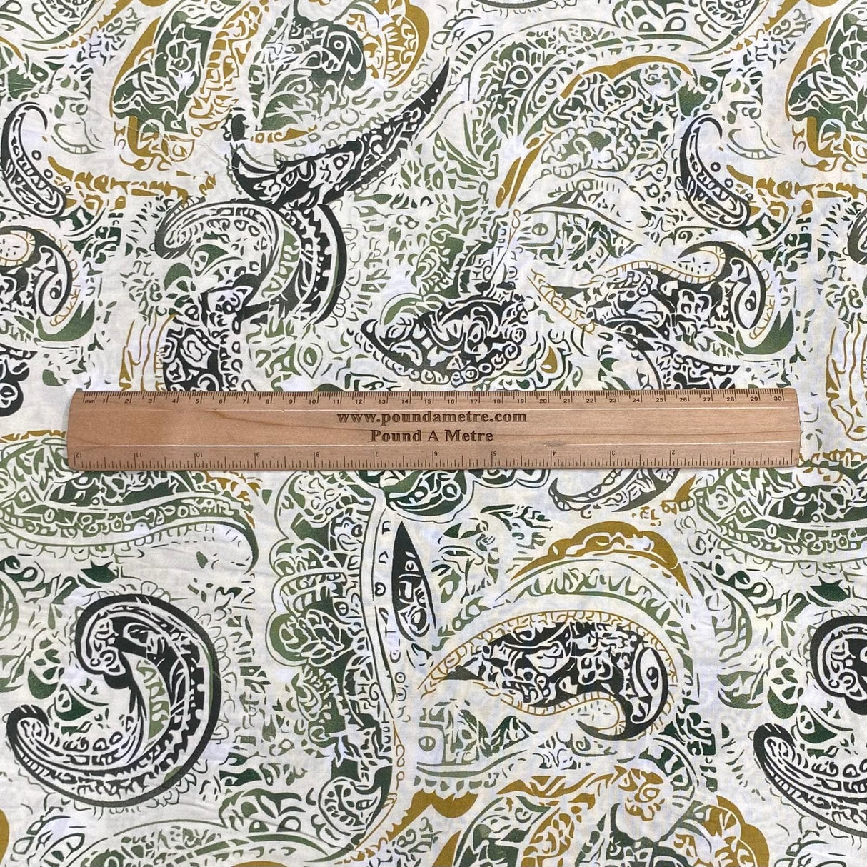 Pound A Metre 3 Metres, Printed Summer Dressmaking Viscose Fabric - 55" Wide (Viscose 52)