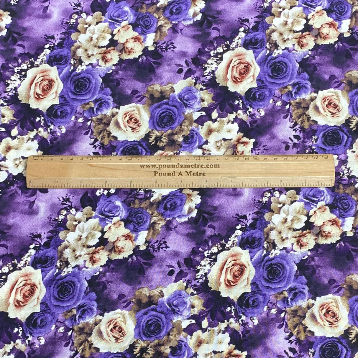 Pound A Metre 3 Metres, Printed Summer Dressmaking Viscose Fabric - 55" Wide (Viscose 62)