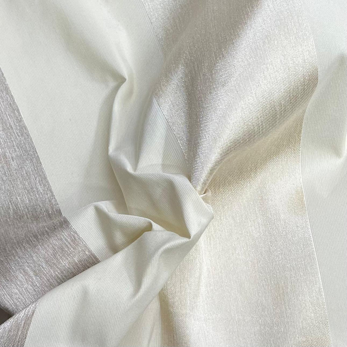 Pound A Metre 3 Metres Smooth Jacket Weight Fabric – 55" Wide (Lines)