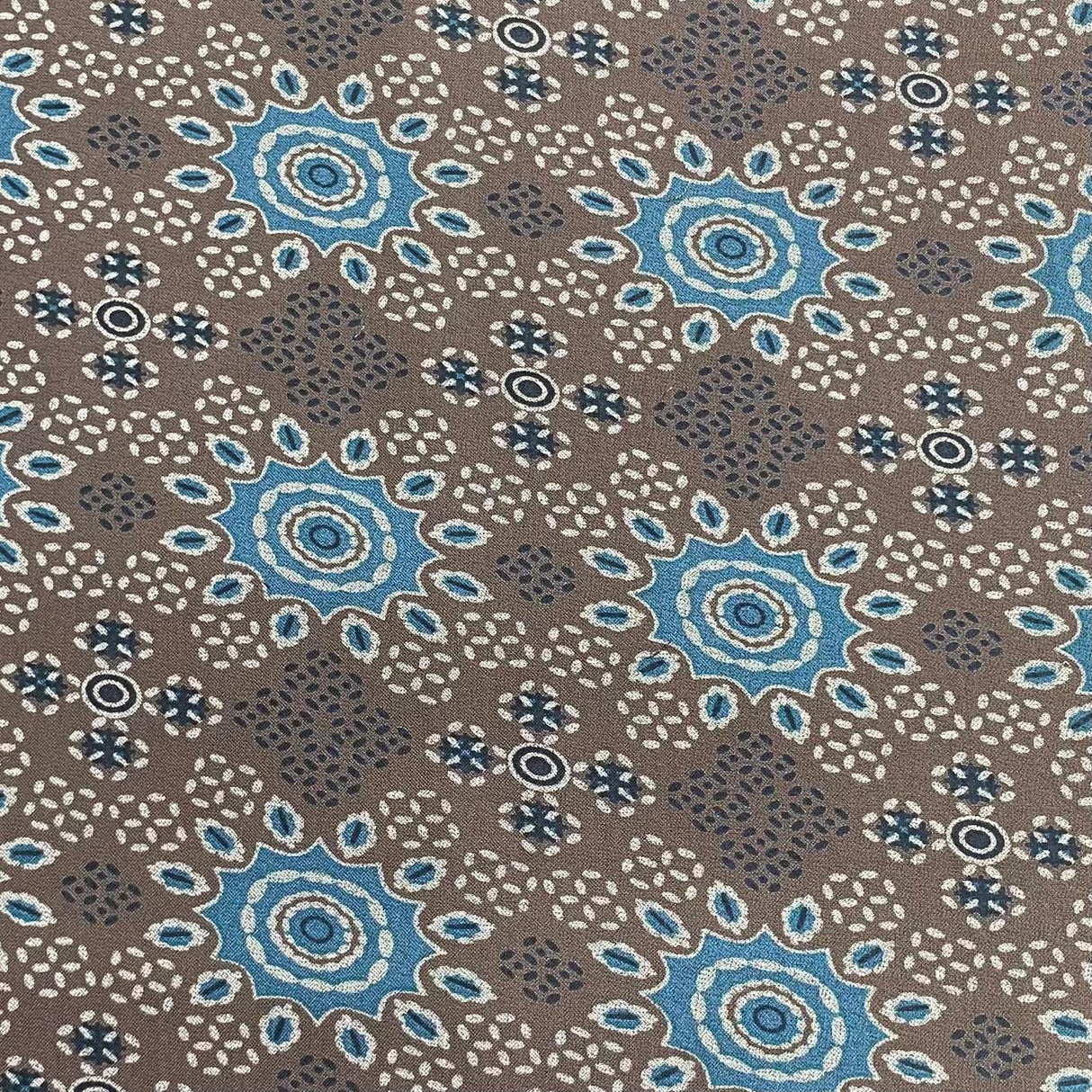 Pound A Metre 5 Metres Printed Alphine Fabric 36'' Wide - (Brown Design)