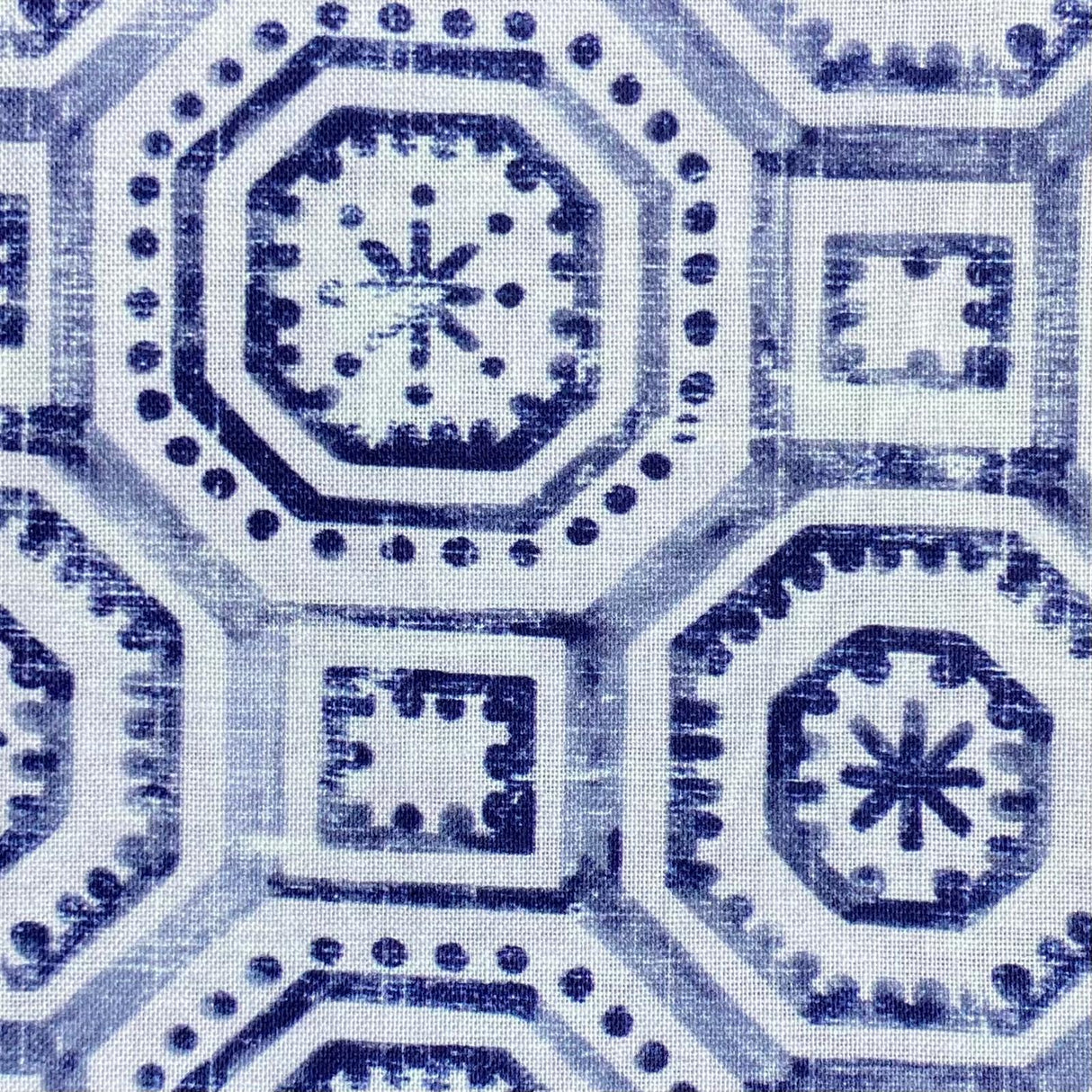 Pound A Metre 5 Fat Quarters 5 Piece Fat Quarter Bundle - 100% Cotton (White & Blue)