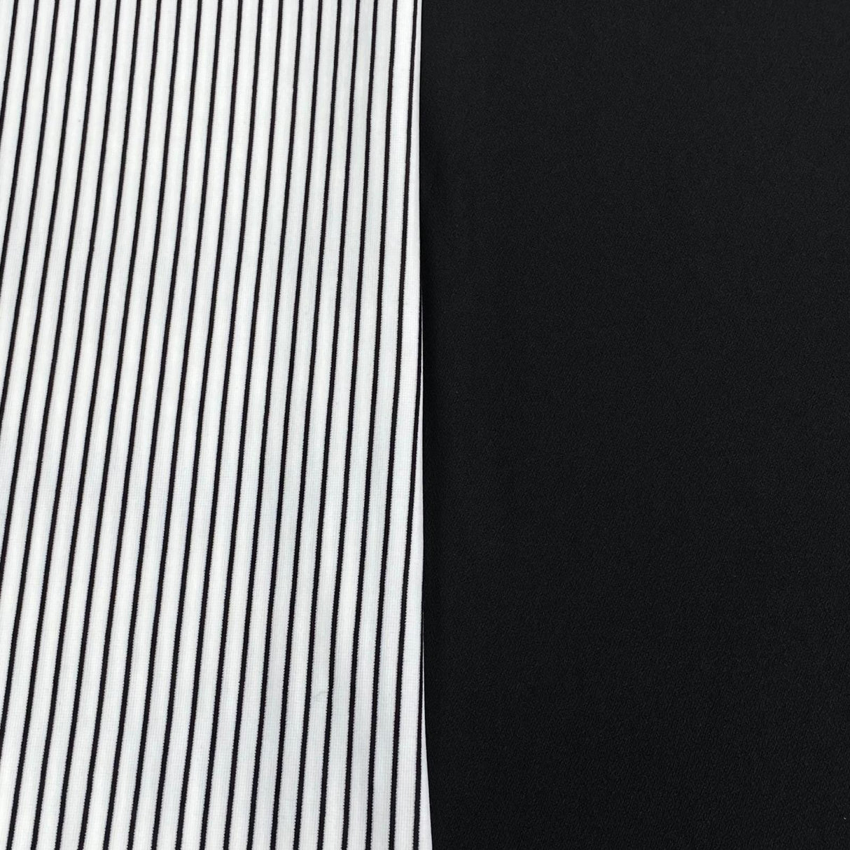 Pound A Metre 6 Metres 6 Metre Bundle – Luxurious Soft Viscose Jersey (1 Plain + 1 Printed) (Black & White)