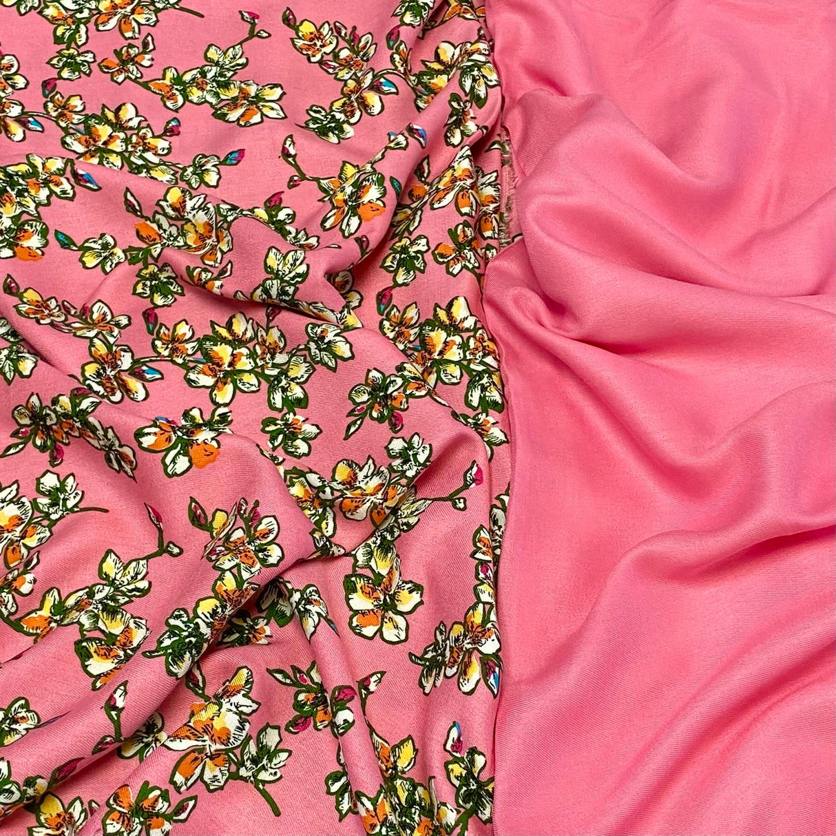 Pound A Metre 6 Metres, Premium Quality, Printed Dressmaking Viscose Bundle - 55" Wide (Pink)