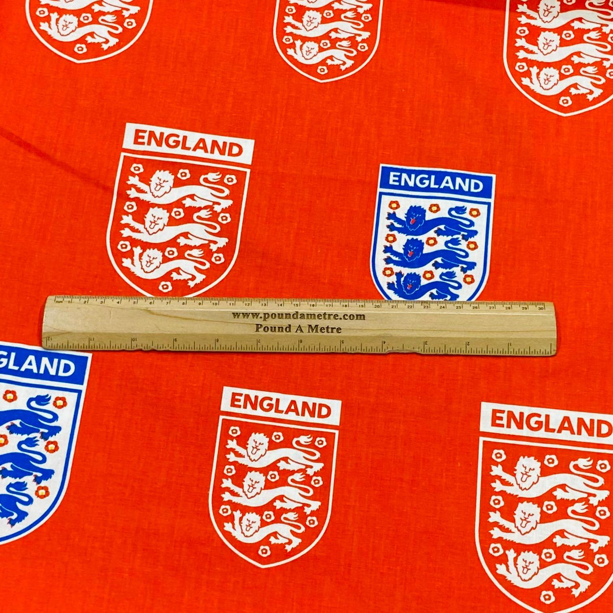 Pound A Metre Full Roll Full Roll Beautiful Plain 100% Printed Cotton- 45" Wide (England)