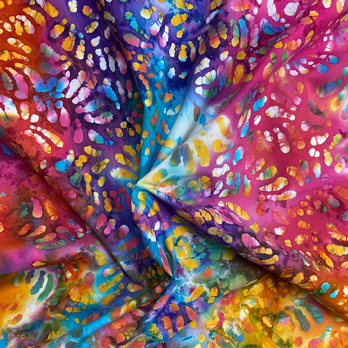 Pound A Metre Per Metre Luxurious Quality 100% Indian Cotton Batik - 45" Wide (DS2007 COL3)