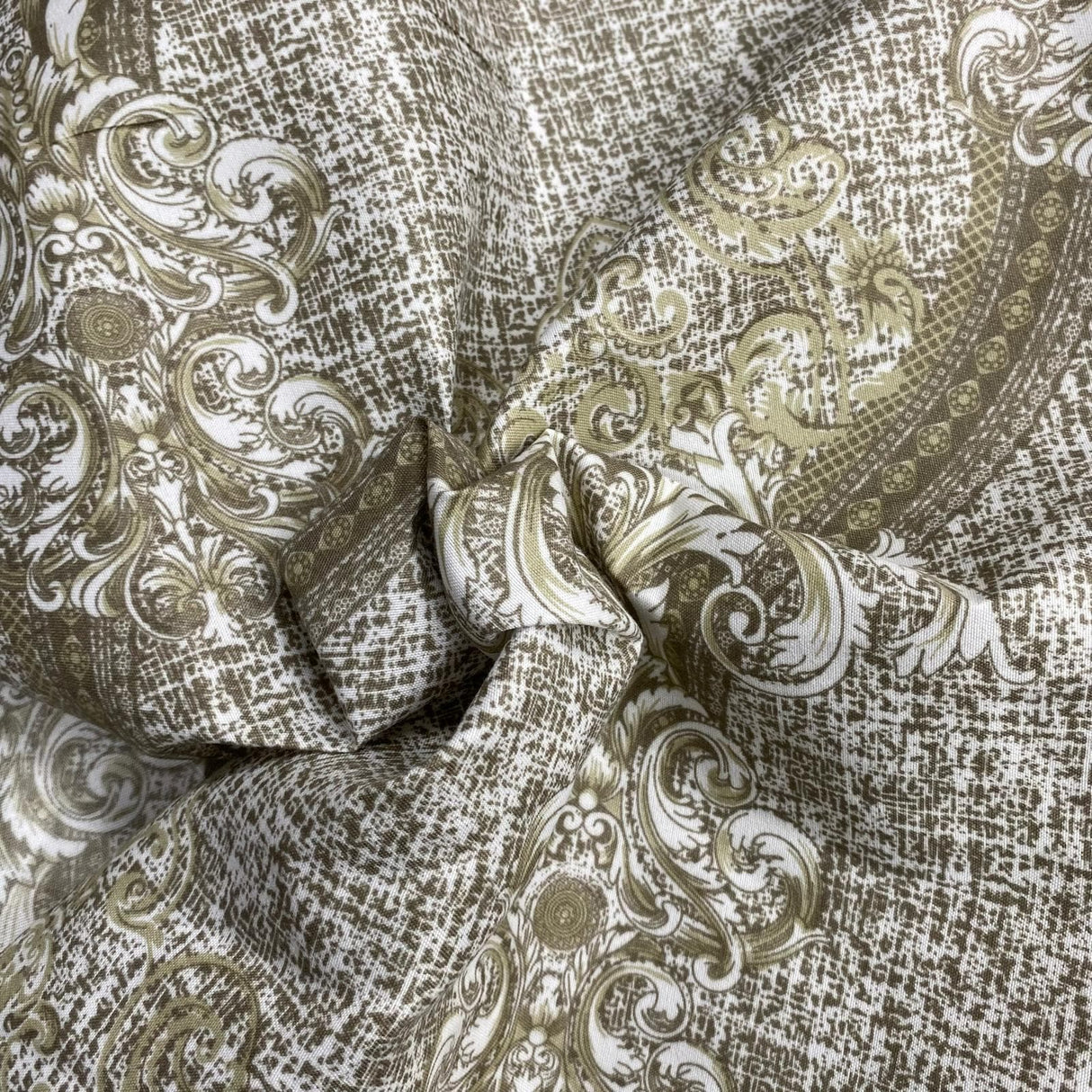 Pound A Metre Luxury Poly Cotton Blend Sheeting 90" (Sheeting 17)