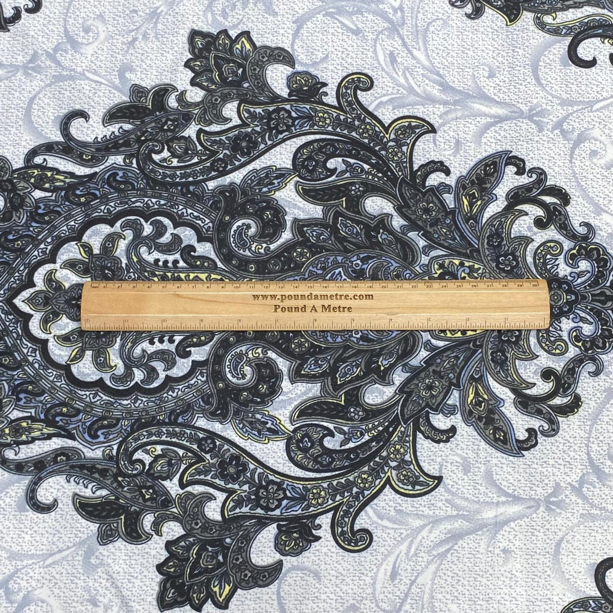 Pound A Metre Luxury Poly Cotton Blend Sheeting 90" (Sheeting 19)