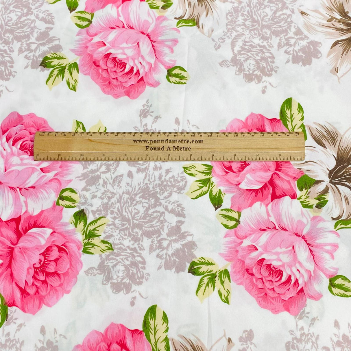 Pound A Metre Luxury Poly Cotton Blend Sheeting 90" (Sheeting 9)