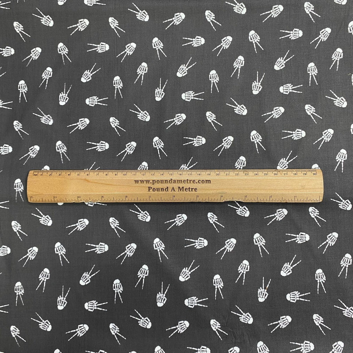 Pound A Metre Make Your Own: Fat Quarter Bundle (BF-1)