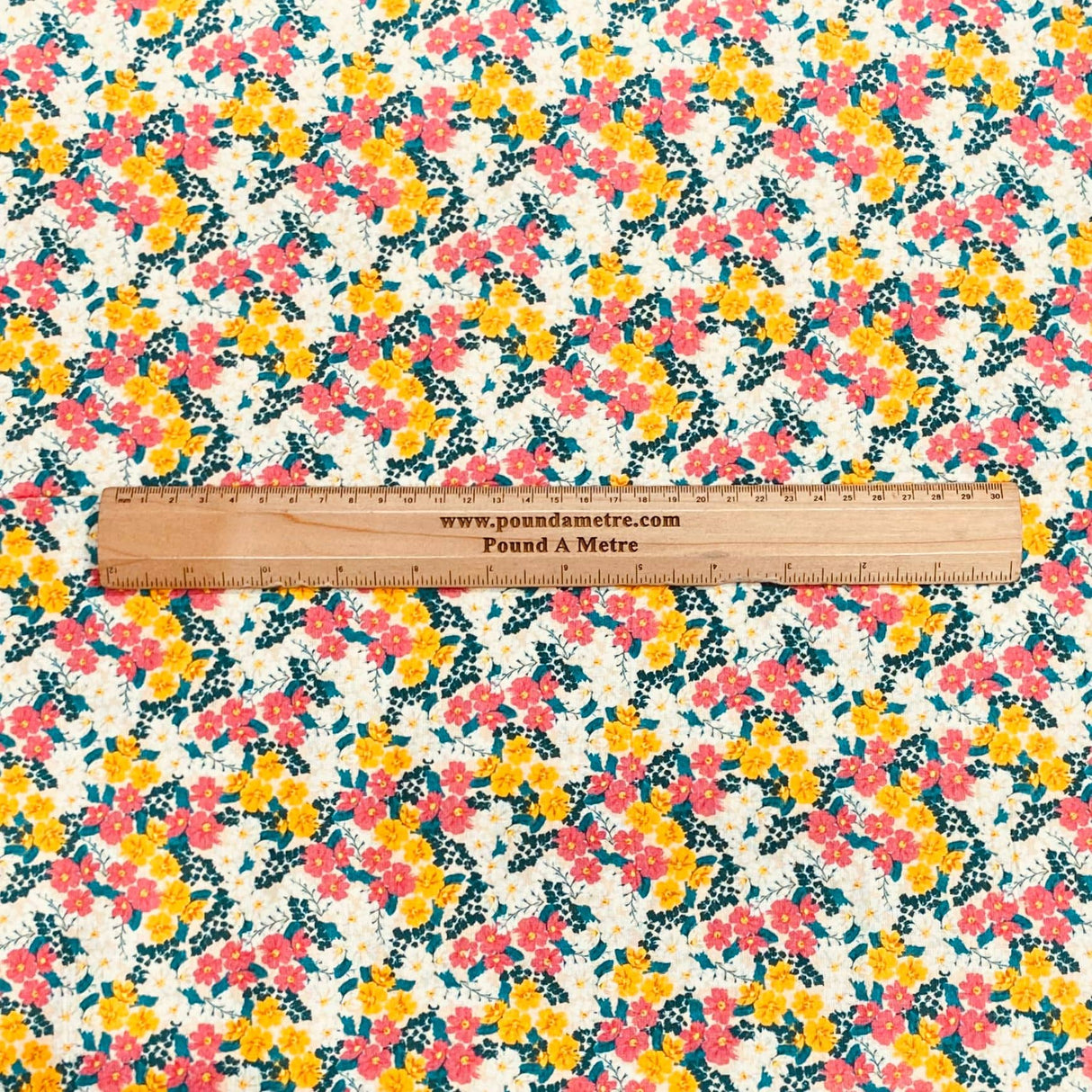 Pound A Metre Make Your Own: Fat Quarter Bundle (BF-19)