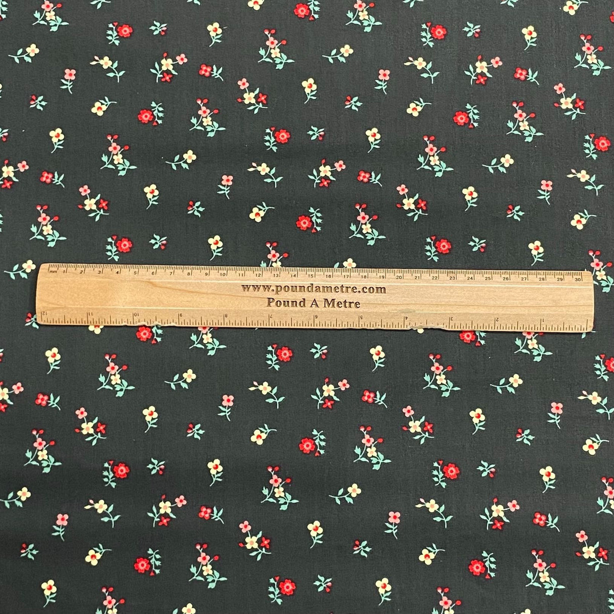 Pound A Metre Make Your Own: Fat Quarter Bundle (BF-27)