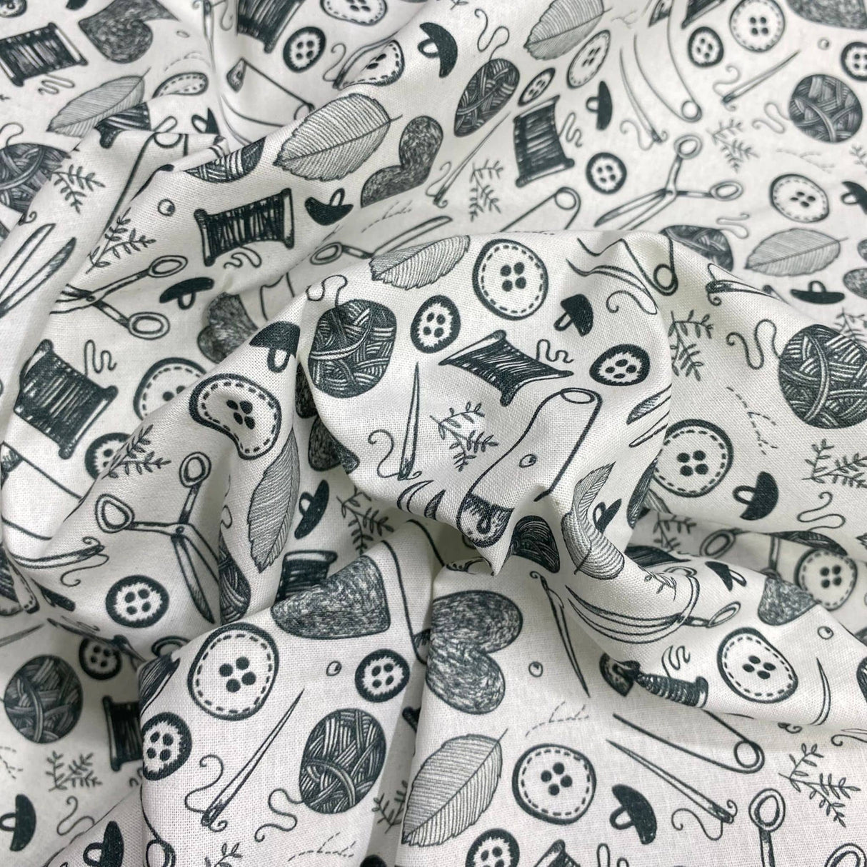 Pound A Metre Make Your Own: Fat Quarter Bundle (BF-8)