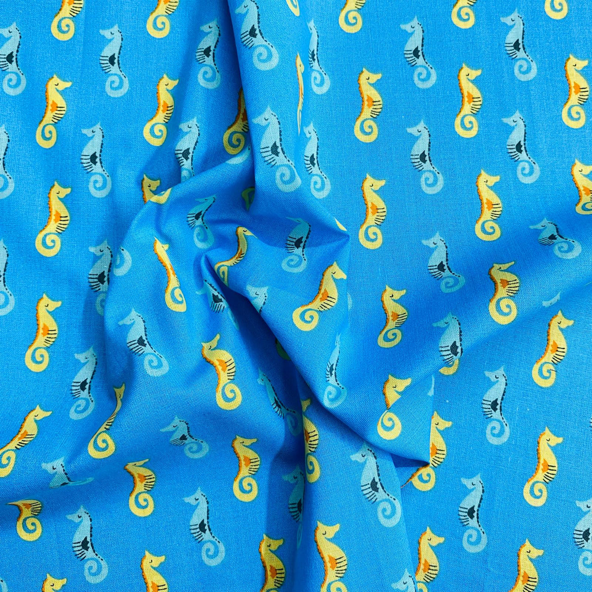 Pound A Metre Make Your Own: Fat Quarter Bundle (Design-18)