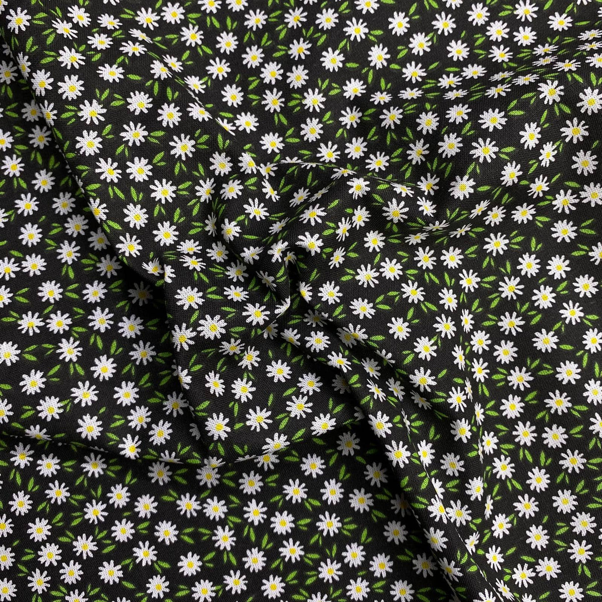 Pound A Metre Make Your Own: Fat Quarter Bundle (Design-2)