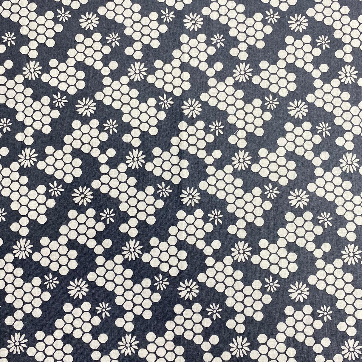 Pound A Metre Make Your Own: Fat Quarter Bundle (Design-26)