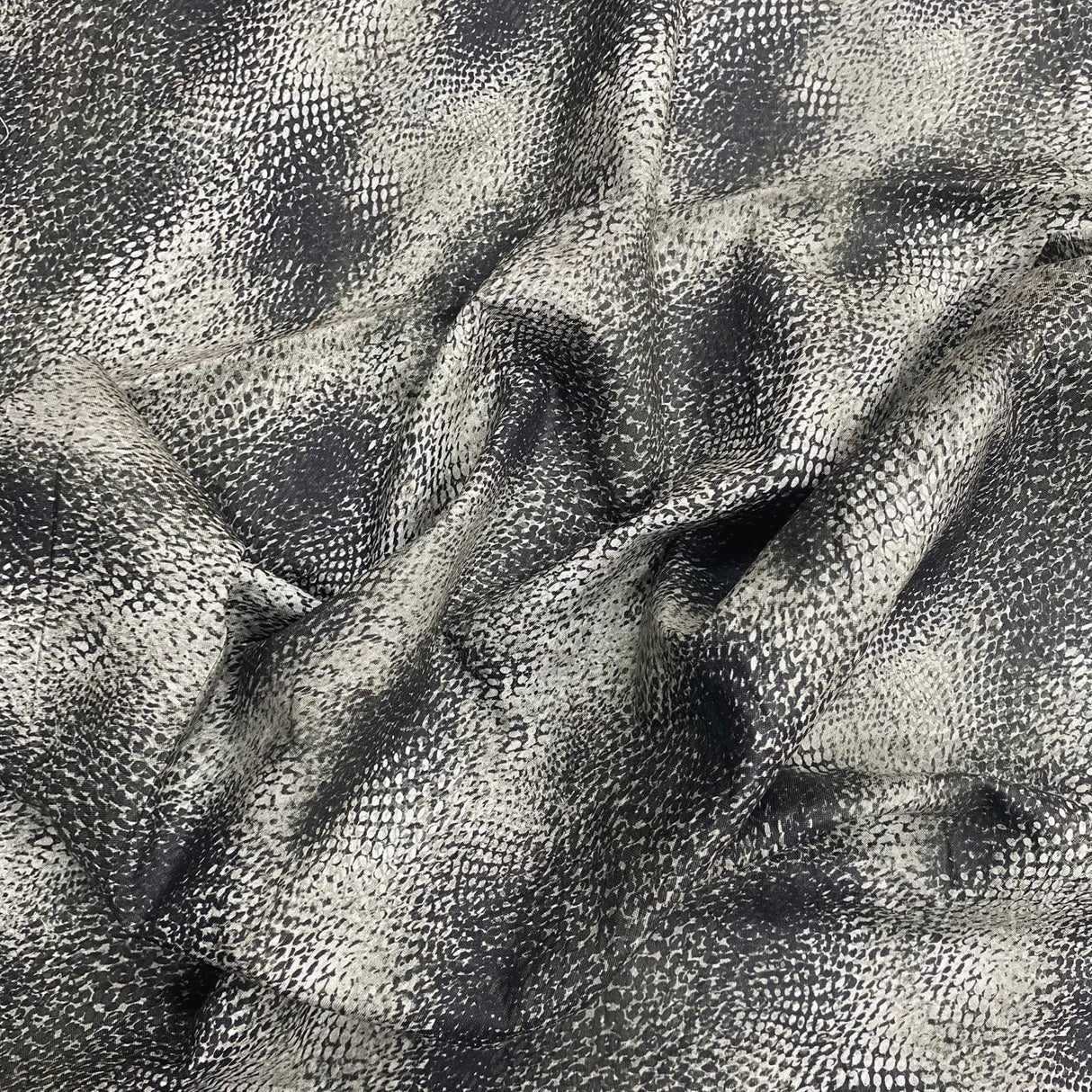 Pound A Metre Per Metres Per Metre 100% Digital Cotton Print - (Clouds)