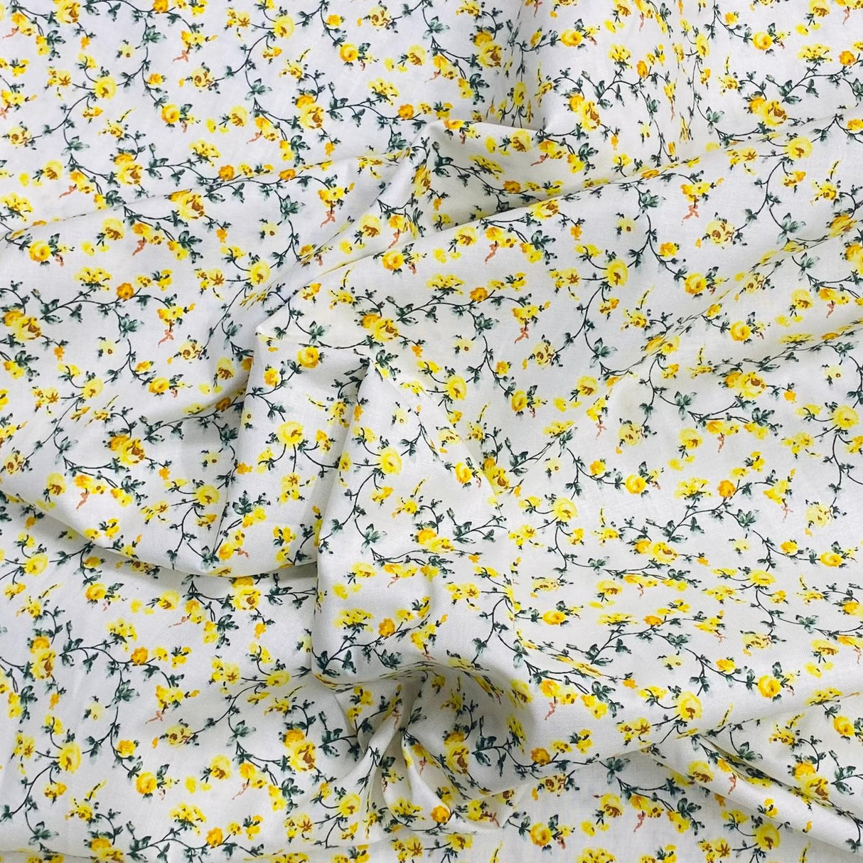 Pound A Metre Per Metres Per Metre 100% Digital Cotton Print - (Yellow Daisy)