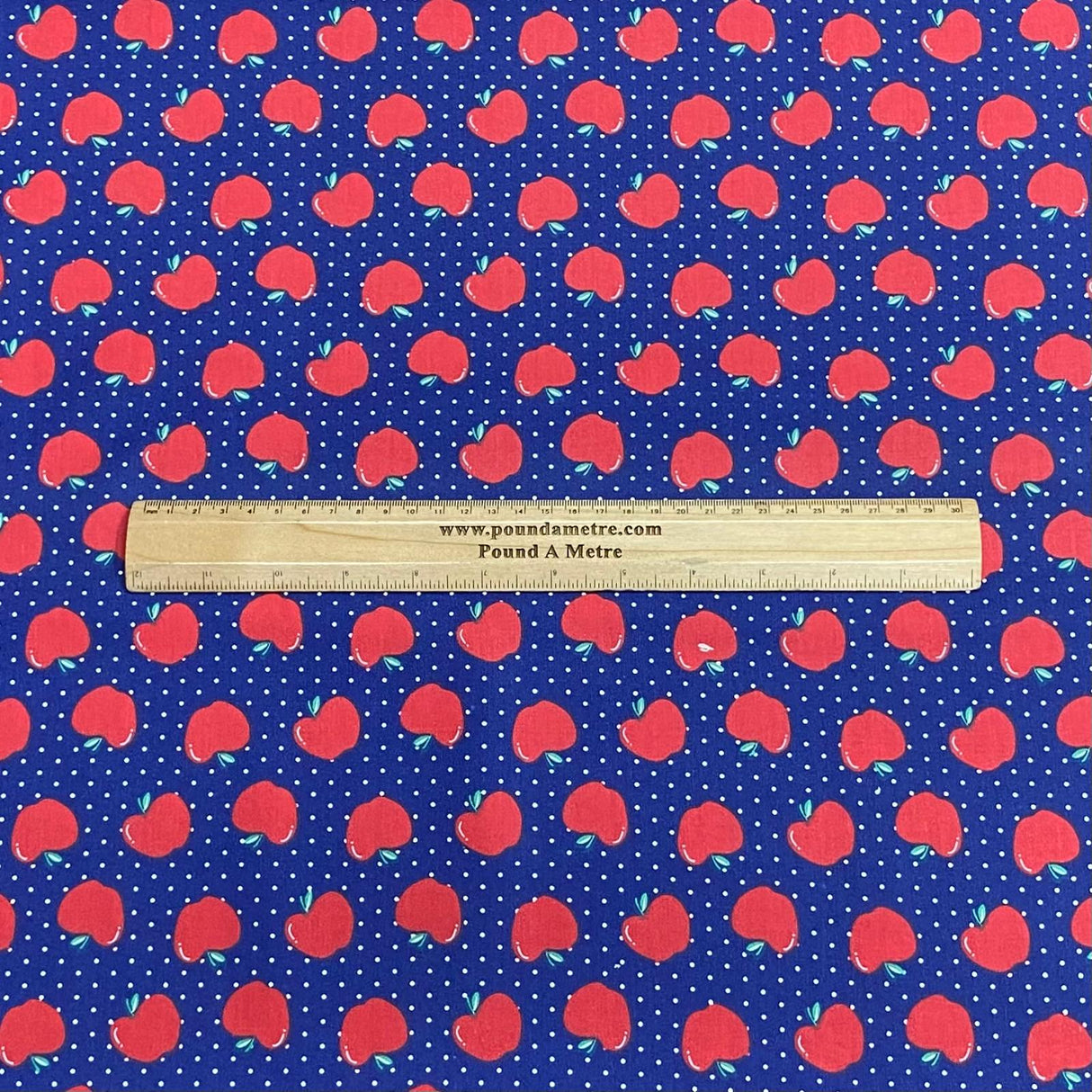 Pound A Metre Per Metre Per Metre Beautiful Digitally Printed 100% Cotton- 45" Wide (Apple)