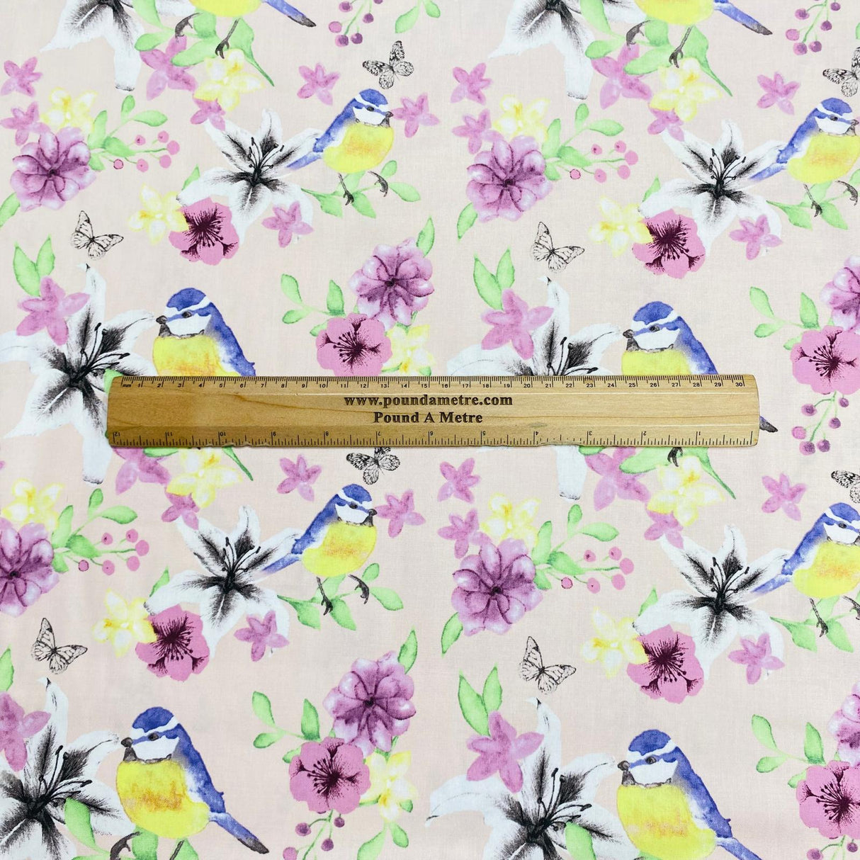 Pound A Metre Per Metre Per Metre Beautiful Digitally Printed 100% Cotton- 45" Wide (Birds)