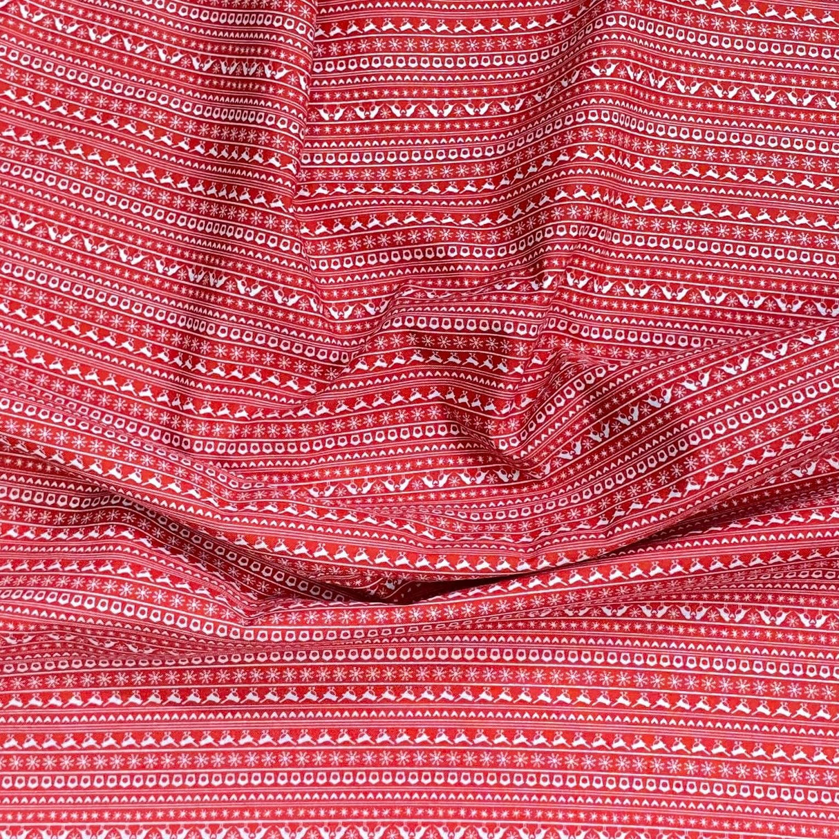 Pound A Metre Per Metre Per Metre Beautiful Digitally Printed 100% Cotton- 45" Wide (Deal 12) (Cotton-Deal)