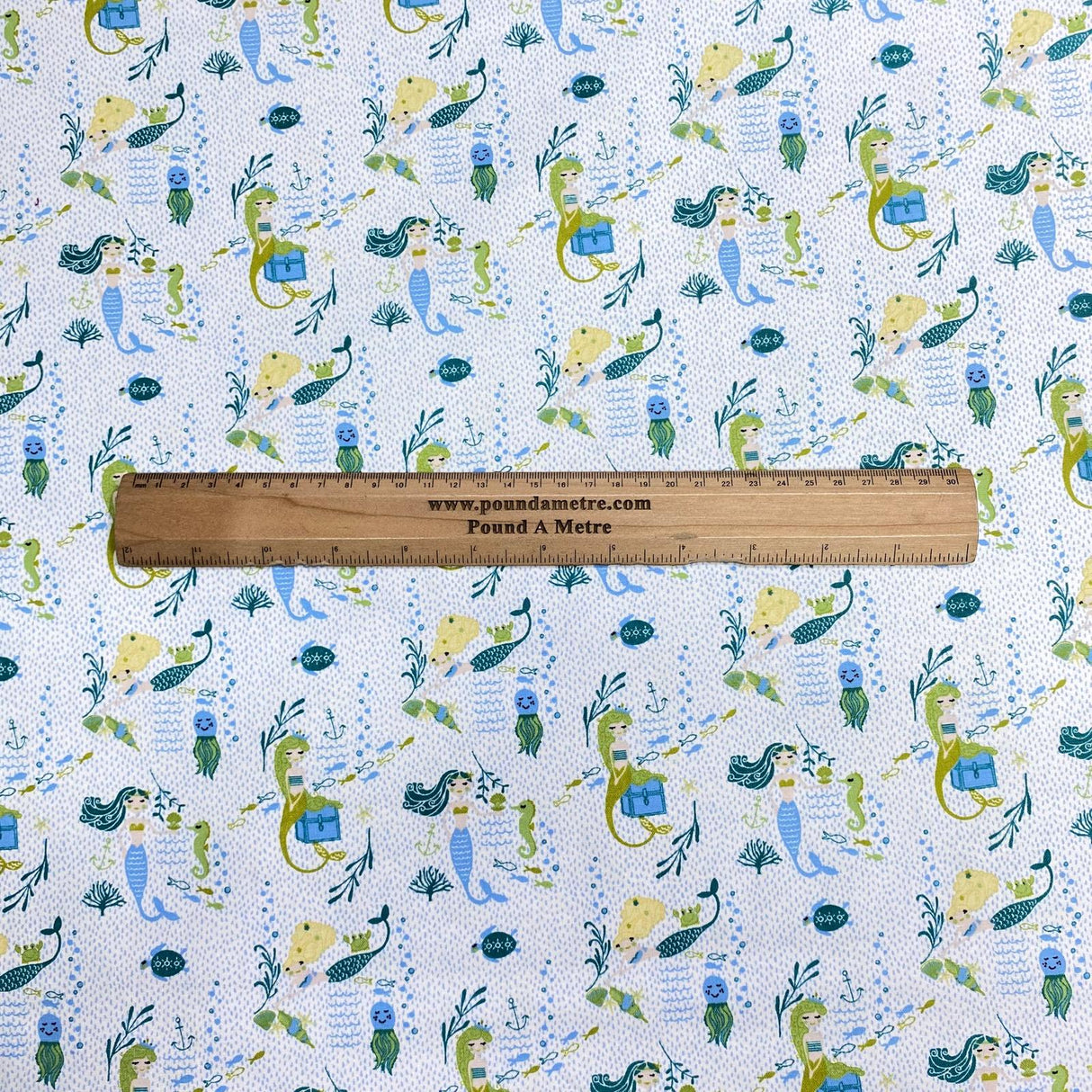 Pound A Metre Per Metre Per Metre Beautiful Digitally Printed 100% Cotton- 45" Wide (Deal 18) (Cotton-Deal)