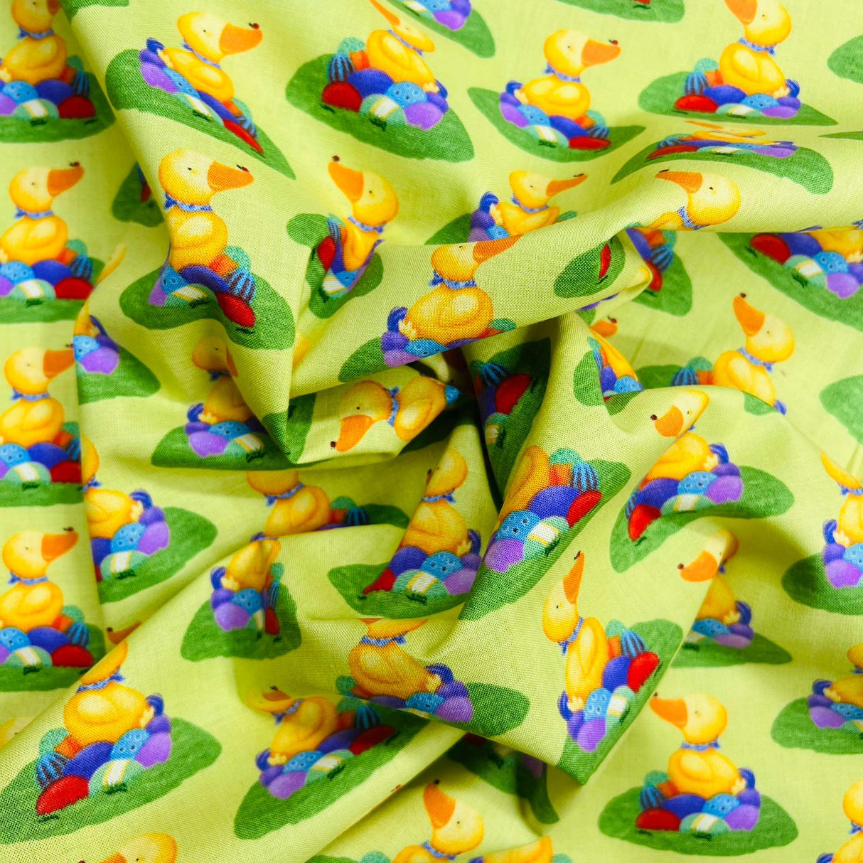 Pound A Metre Per Metre Per Metre Beautiful Digitally Printed 100% Cotton- 45" Wide (Deal 37) (Cotton-Deal)