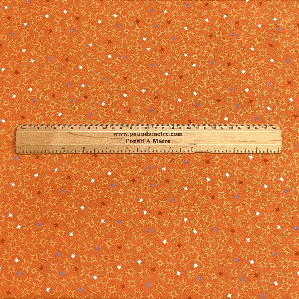 Pound A Metre Per Metre Per Metre Beautiful Digitally Printed 100% Cotton- 45" Wide (Deal 52) (Cotton-Deal)