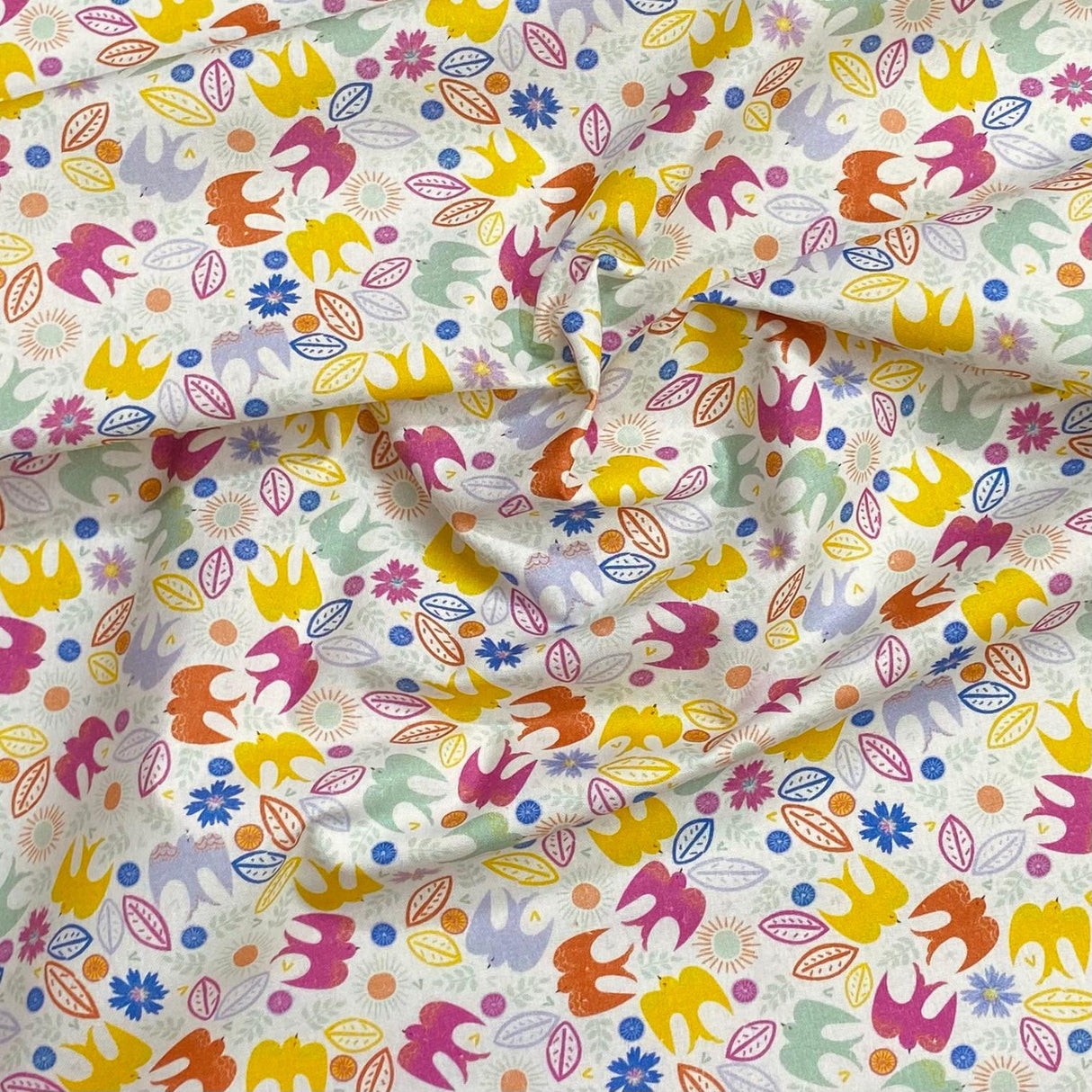 Pound A Metre Per Metre Per Metre Beautiful Digitally Printed 100% Cotton- 45" Wide (Deal 54) (Cotton-Deal)
