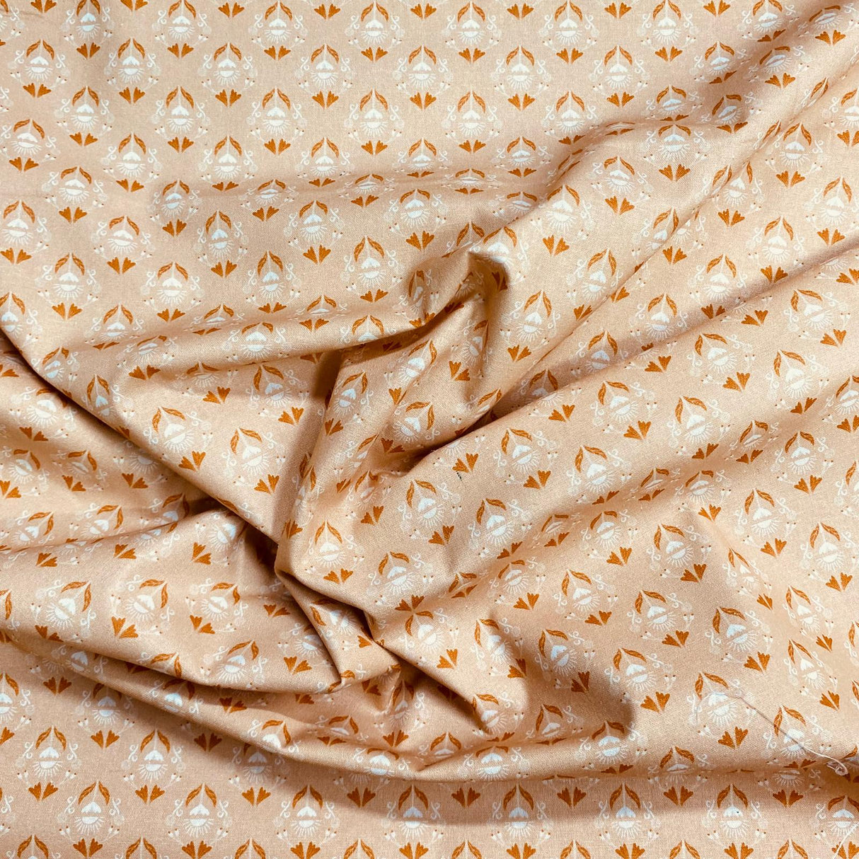 Pound A Metre Per Metre Per Metre Beautiful Digitally Printed 100% Cotton- 45" Wide (Deal 64) (Cotton-Deal)