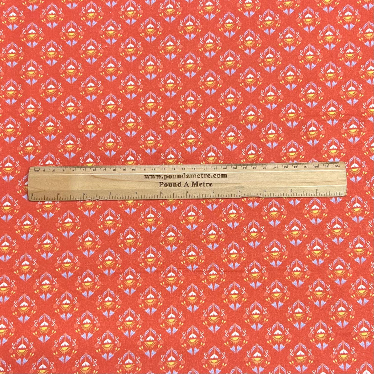 Pound A Metre Per Metre Per Metre Beautiful Digitally Printed 100% Cotton- 45" Wide (Deal 66) (Cotton-Deal)