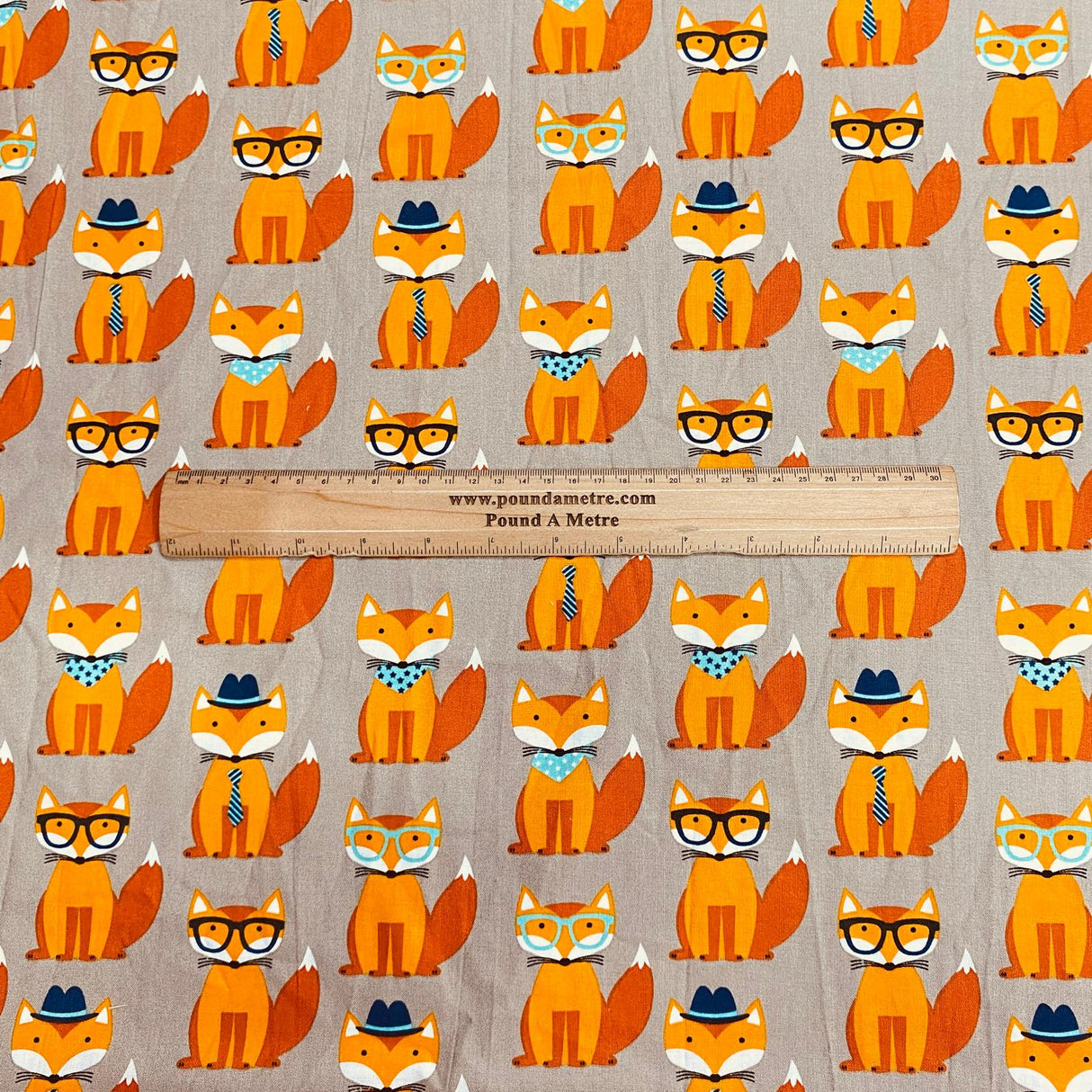 Pound A Metre Per Metre Per Metre Beautiful Digitally Printed 100% Cotton- 45" Wide (Deal 7) (Cotton-Deal)