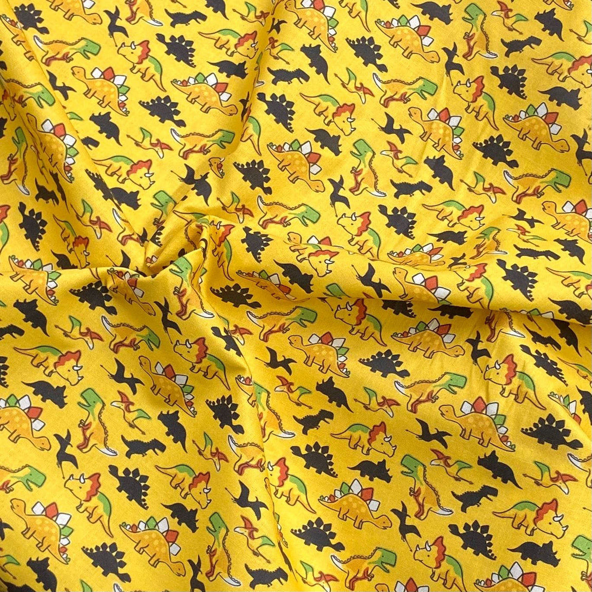 Pound A Metre Per Metre Per Metre Beautiful Digitally Printed 100% Cotton- 45" Wide (Dino)